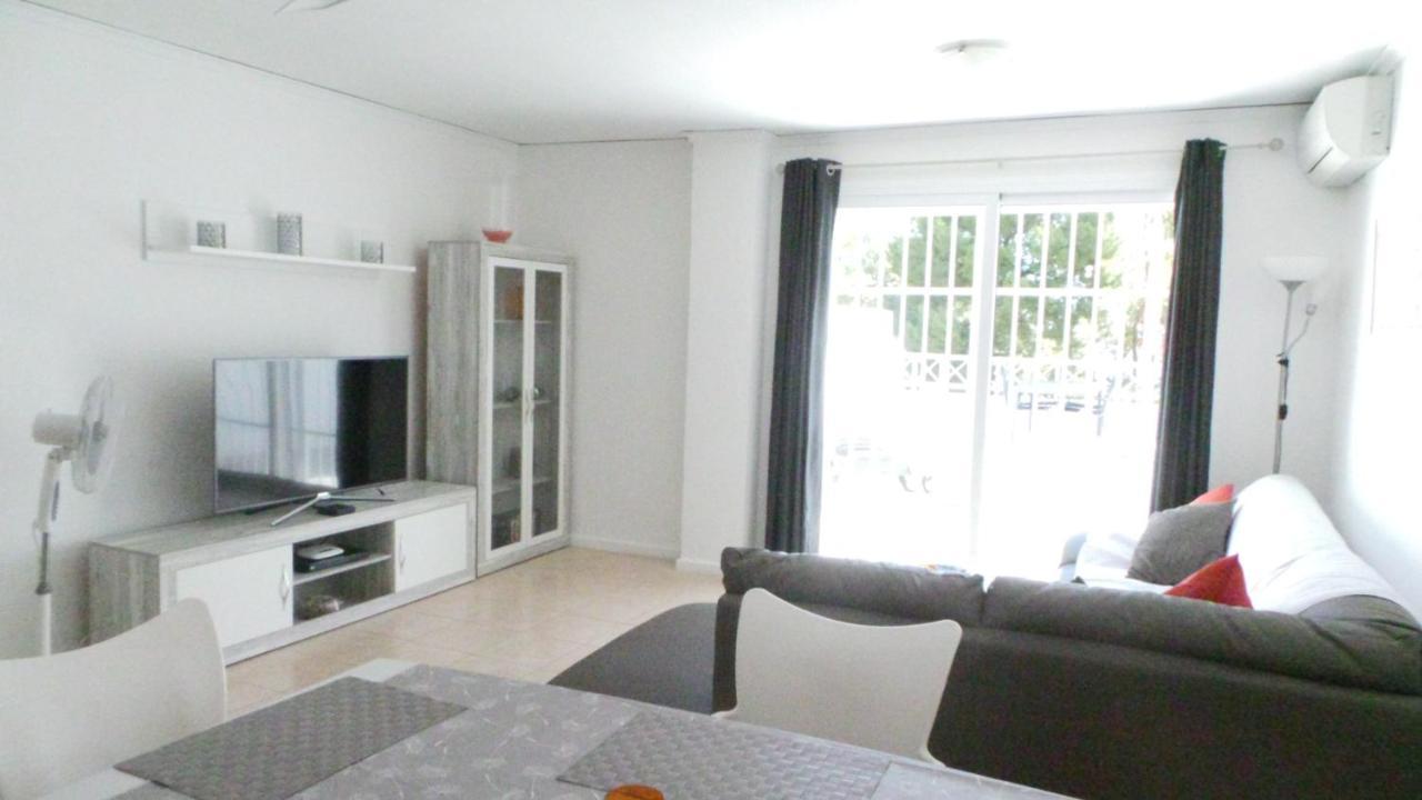 Immaculate 1-Bed Apartment Denia Exterior foto